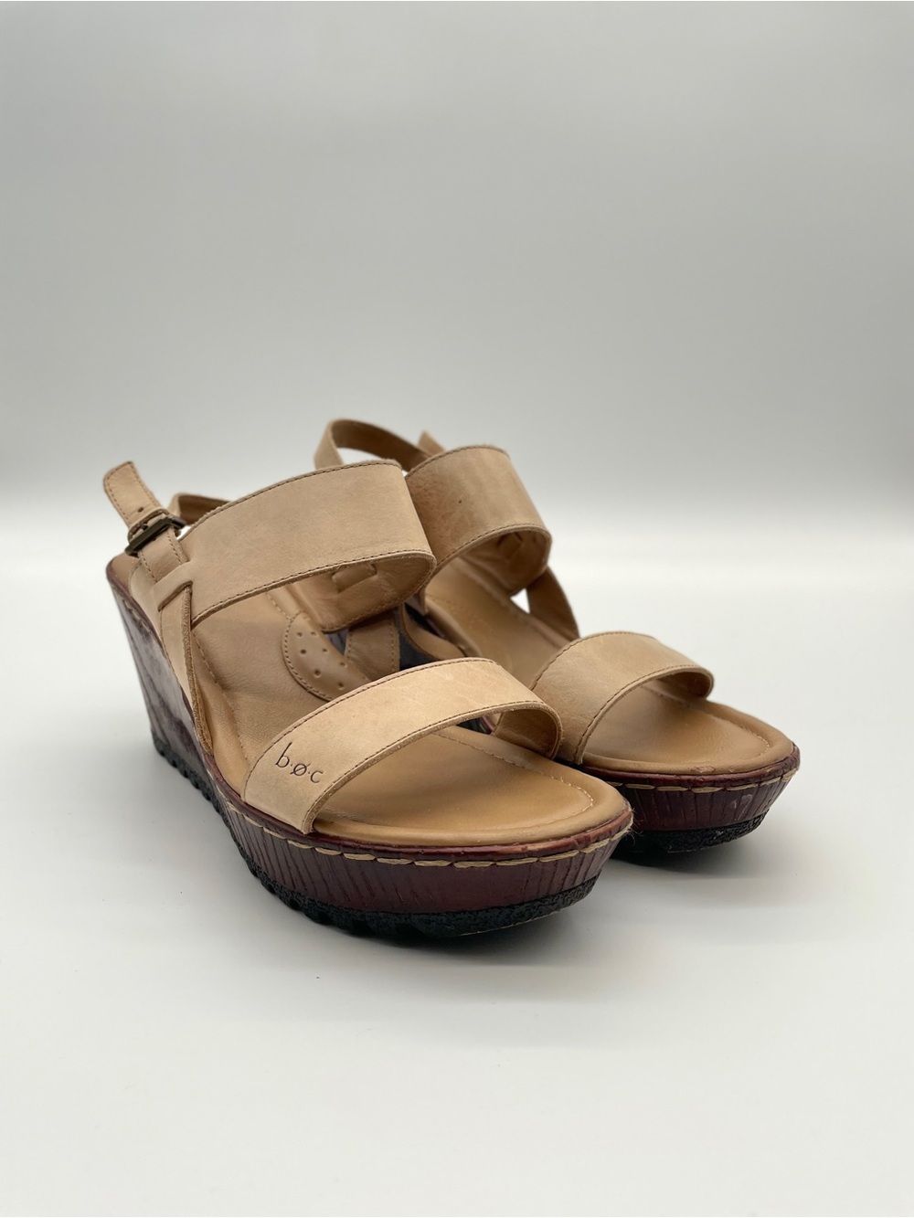b.o.c. Born Concept Tan Leather Platform Wedge Sandals Size 8